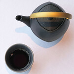 Héritage by Kei Kobayashi - ランチコース 17800円 の温かなビーフコンソメスープ 黒胡椒、ポートワイン