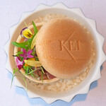 Héritage by Kei Kobayashi - ランチコース 17800円 の虎屋のモナカ マグロのタルタル ジャガイモのテスプ 山葵のジュレ