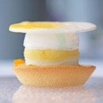 Héritage by Kei Kobayashi - ランチコース 17800円 の柑橘を使ったタルト 水晶文旦、紅まどんな