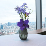 Héritage by Kei Kobayashi - 店内のテーブル席の風景です