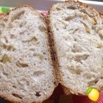 ベーカリー・パレード - レモンカンパーニュ