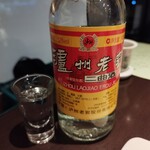 中国四川酒家 蔓山 - 白酒（バイチュウ）　ボトル6600円