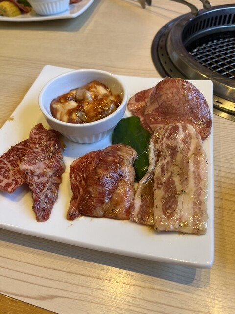 Yakiniku Kyutetsu Aratama Ten