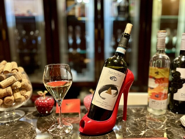 WiNE bar BiS photo 3