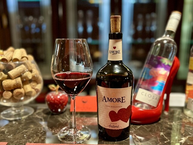 WiNE bar BiS photo 2