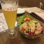 エガオノダイニング　CIRCLE - 海老アボコブサラダ：780円