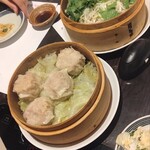 豚しゃぶ せいろ蒸し専門店 豚匠 北浜邸 - しゅうまいなど