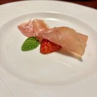 R1 TOKYO Bar&Restaurant - 