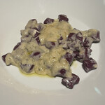 Nubia - ニョッキ・ゴルゴンゾーラ　まさかのニョッキが紅芋！