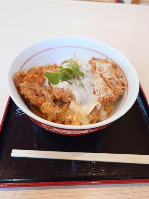 かつさと 新蒲原駅前店 - 新蒲原/とんかつ | 食べログ