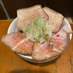 長男、ほそのたかし - チャーシュー丼