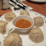 クンビラ - モモ