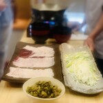 柚木元 - ⑮【止鍋】
      月輪熊白湯スープのシャブシャブ