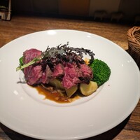 シャンパン食堂 - A.和牛ハラミステーキ、柚子胡椒ソース