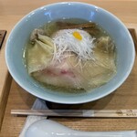 飯田商店 - ワンタン入り、塩