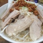 ラーメン ろたす - 豚増豚そば（づけにんにく、野菜、アブラ）　　1020円