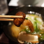 くろぎ - 岡山産 早松茸　※梅雨時期の朝晩の冷え込みを秋と間違えて生えてくる貴重な松茸