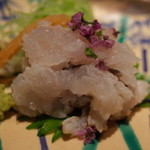 くろぎ - 韓国産 鱧のたたき 鱧の骨の唐揚げ