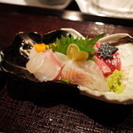 くろぎ - 御造里 天然鯛 あしらい色々