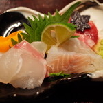 くろぎ - 御造里 天然鯛 あしらい色々