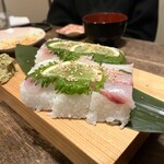 蜀 - 料理写真:鯛の押し寿司