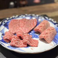焼肉牛匠 新 - 