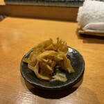 鮨 しゅんぺい - ガリ