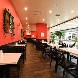 お一人様も歓迎！仕事終わりやお買い物帰りにお立ち寄りください