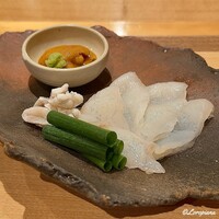 炭火割烹 庵 - 生海胆と河豚の鐡鎖