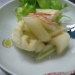 ◆ Lightly pickled celery