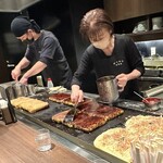 ぼてやん多奈加 - 調理風景