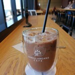 バニラビーンズザロースタリー ハンマーヘッド - バニラビーンズ・ショコラッテ・アイス　737円