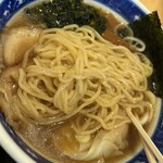 せたが屋 - うーん。。ちょっと麺は柔らかすぎるかも。多加水のツルツル系