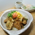 遊木民族 - アルバータポークの甘辛豚丼