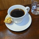 キッチン ブルー グローブ - ホットコーヒーのアップ