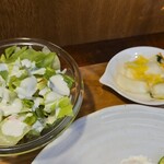 キッチン ブルー グローブ - サラダ、お新香のアップ