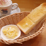 コメダ珈琲店 - モーニングの山食パン+手作りたまごペースト+バター