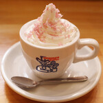 コメダ珈琲店 - さくらオーレ(640円)