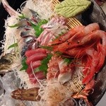 Izakaya Yumochan - お客様よりご要望の盛り合わせです。大きい足赤海老‼︎
