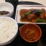 ガスト - 若鶏とごろごろ野菜の黒酢あん和膳７９９円