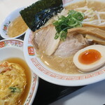 餃子の王将 - 餃子の王将ラーメン＆天津飯（京風ダレ）