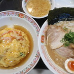 餃子の王将 - 餃子の王将ラーメン＆天津飯（京風ダレ）