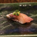 にぎり鮨 一五〇 - アジ