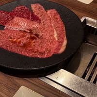 焼肉うしごろ 新宿三丁目店 - 