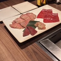 焼肉うしごろ 新宿三丁目店 - 