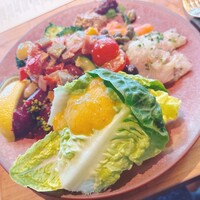 ザ タヴァン グリル＆ラウンジ - 