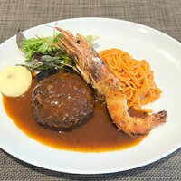 キャトルラパン - お子様ランチ　メイン料理