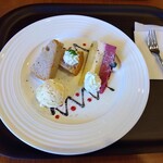 サッポロ珈琲館 - 料理写真:店長おすすめ日替わりスイーツセット　1,182円