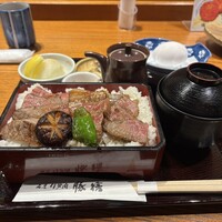 豚捨 KITTE丸の内店 - 