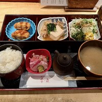 季の庭 神田店 - ●季の庭日替わり定食